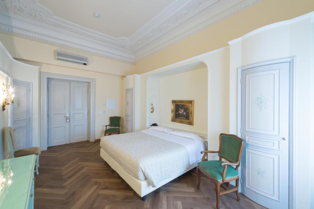 Grand Hotel Liberty Riva del Garda Esterno foto