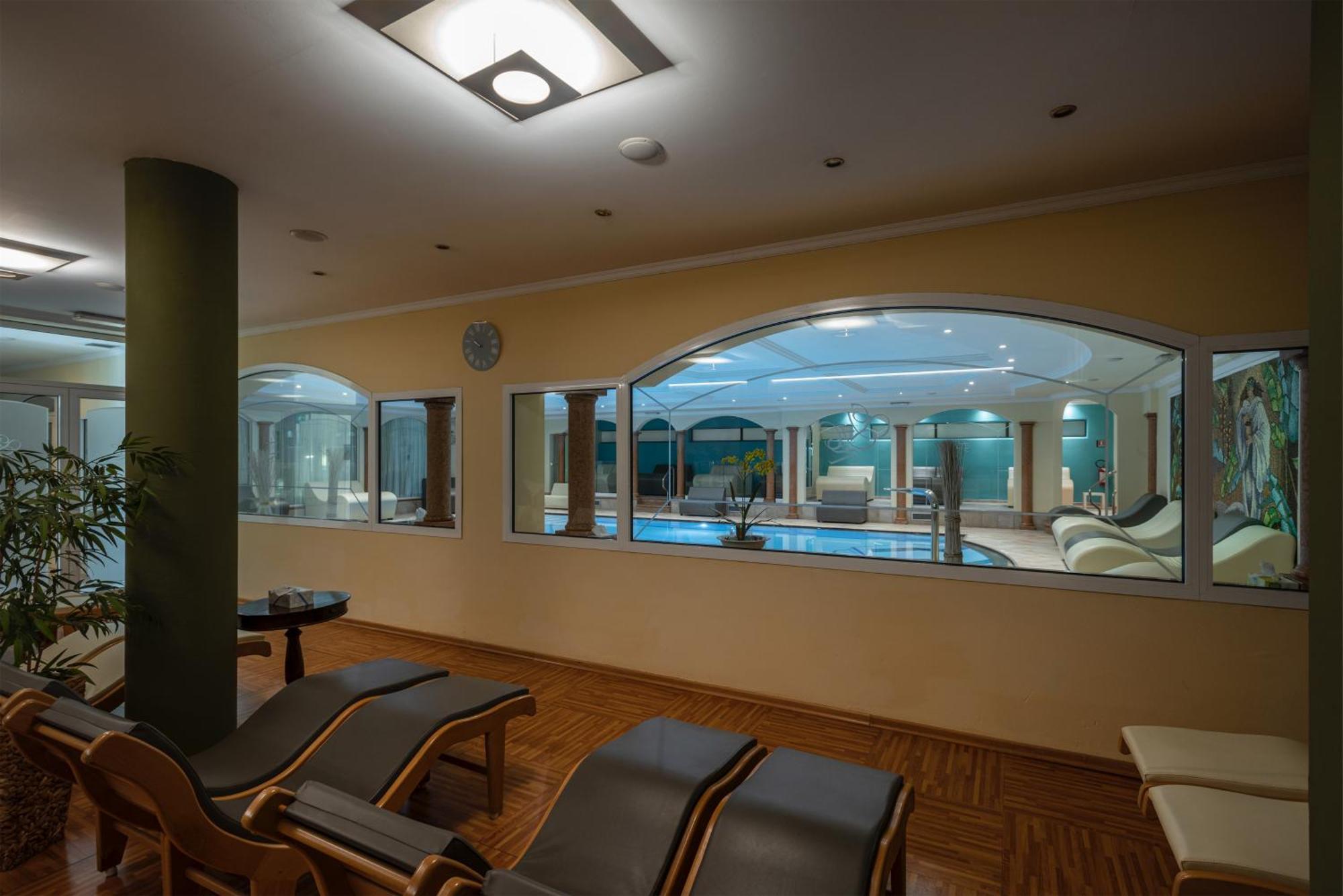 Grand Hotel Liberty Riva del Garda Esterno foto