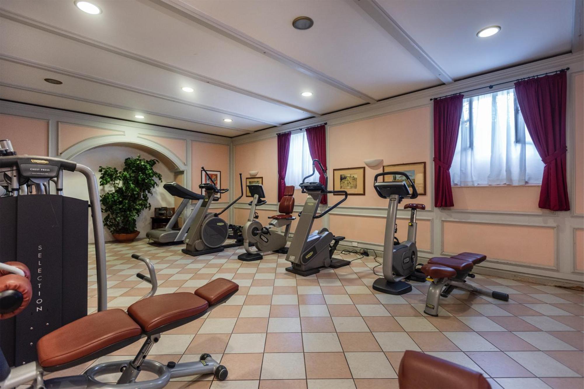 Grand Hotel Liberty Riva del Garda Esterno foto