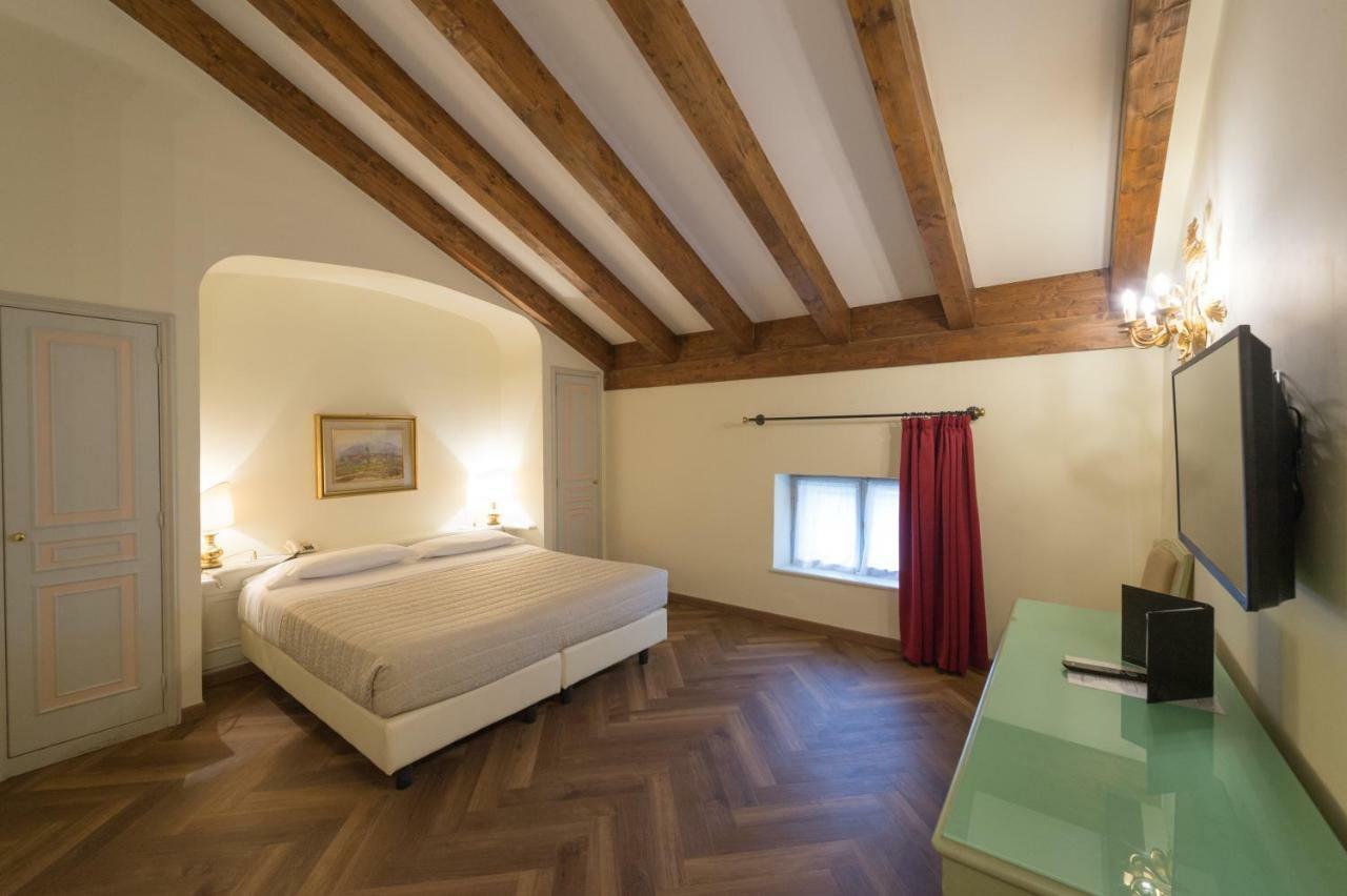 Grand Hotel Liberty Riva del Garda Esterno foto