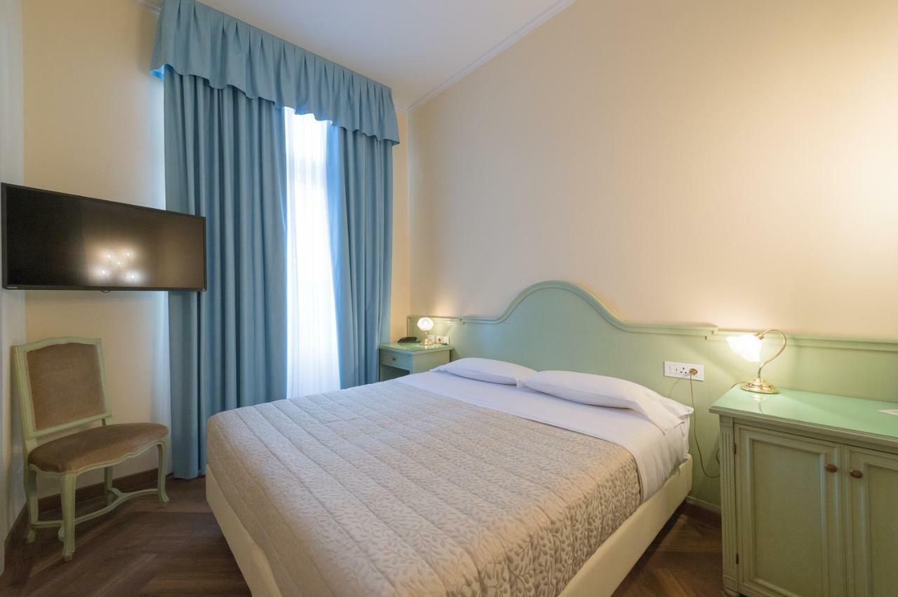 Grand Hotel Liberty Riva del Garda Esterno foto