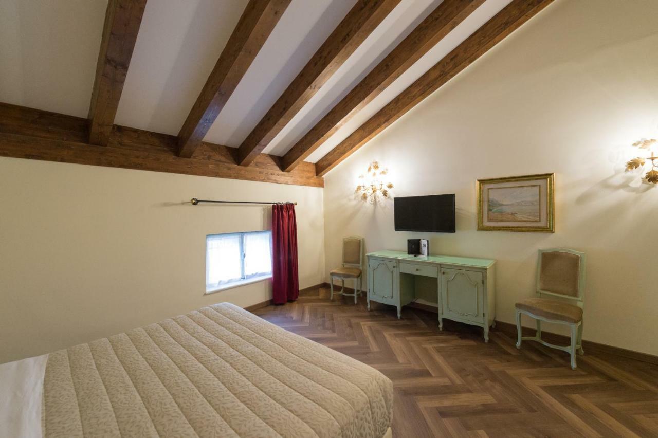 Grand Hotel Liberty Riva del Garda Esterno foto